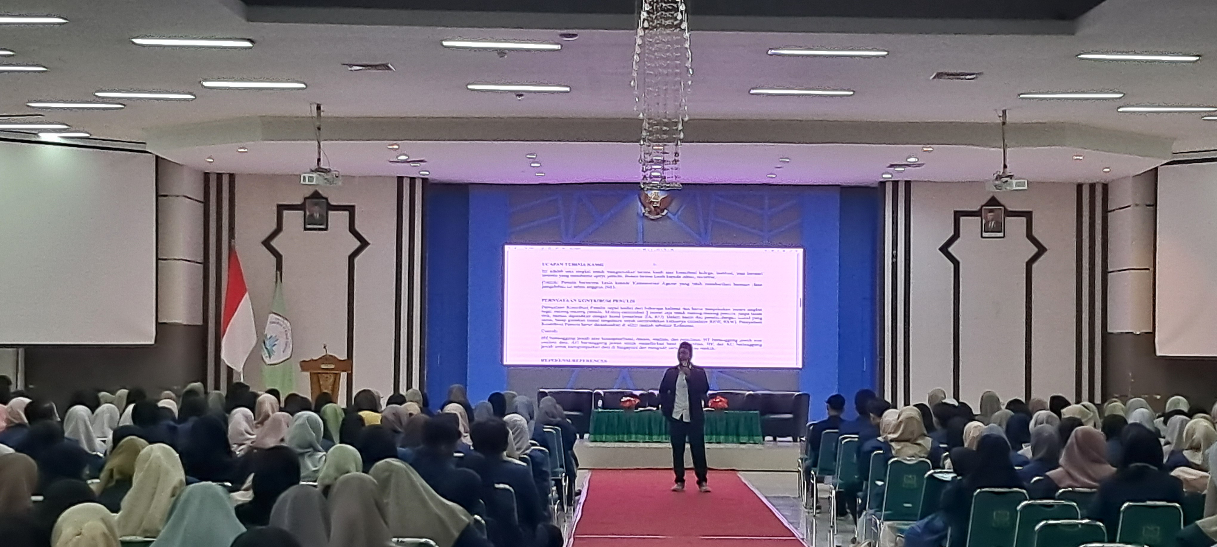 Dosen Muda Prodi MPI Riayatul Husnan Beri Pembekalan KKN ABCD di Gedung GKT UIN KHAS Jember